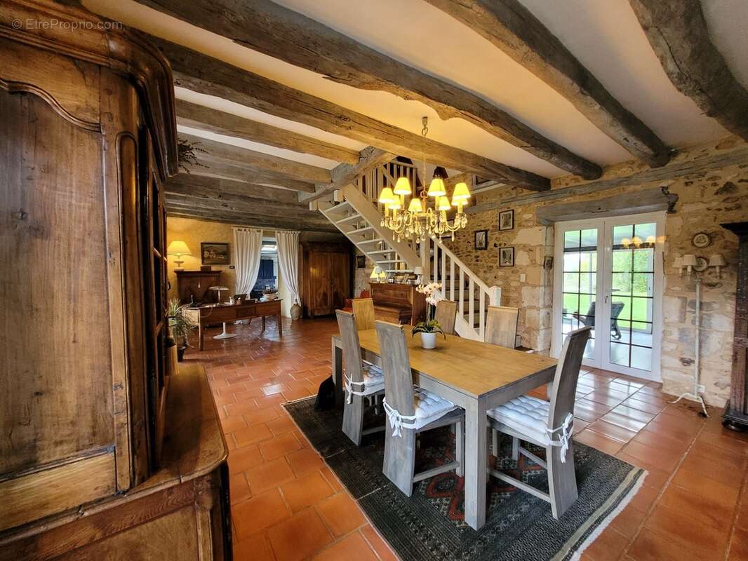 Propriete à vendre 15 pièces LA DOUZE (24) - photo 14