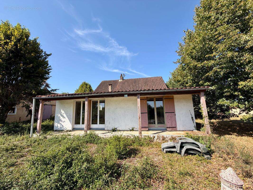 Vue et tranquillité pour cette maison avec hangar de 200m2 - photo 3