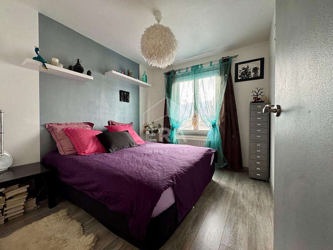 Maison à COMBS-LA-VILLE