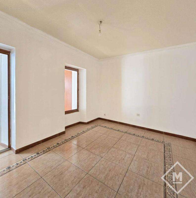 Maison à MARSEILLE-5E