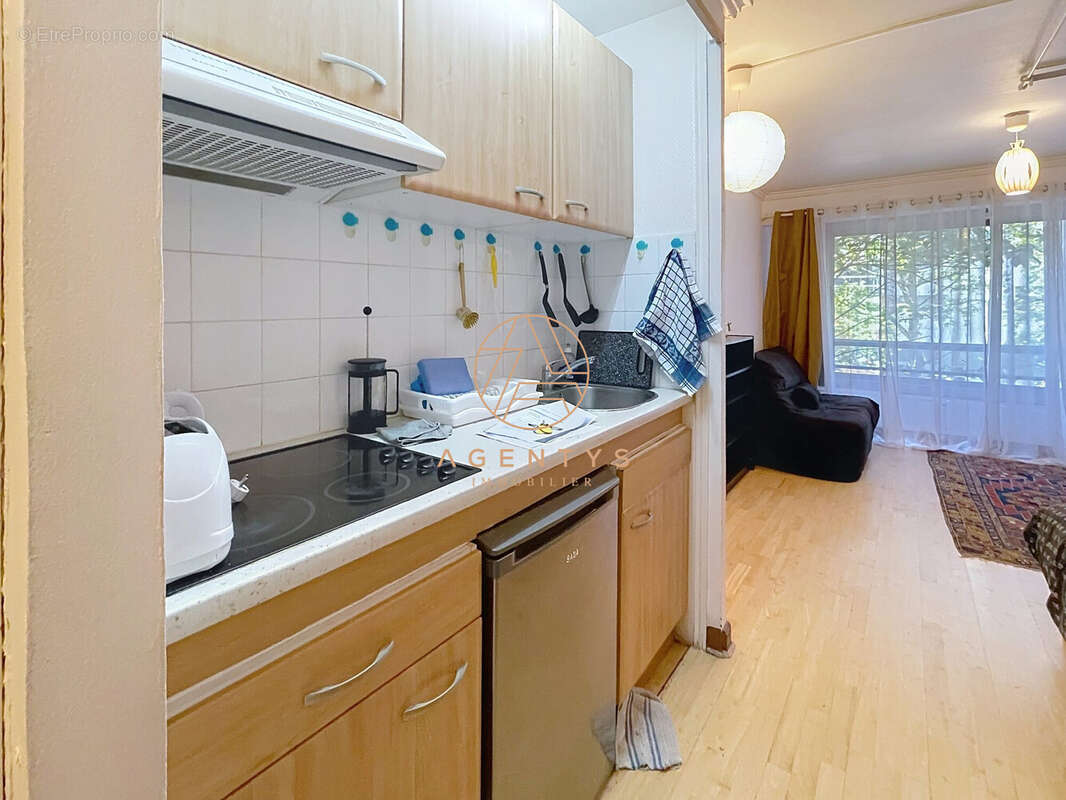 Appartement à PARIS-19E