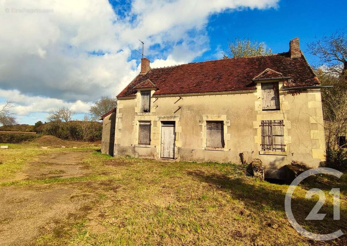 Maison à PERROY