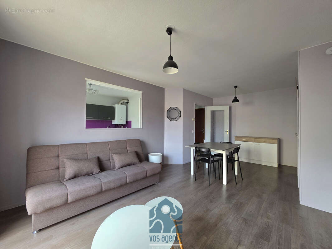 Appartement deux pièces avec cave et stationnement privatif - photo 2
