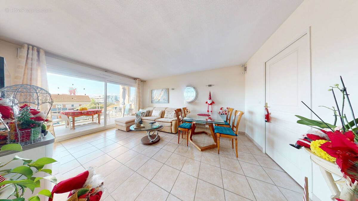 Appartement à FREJUS