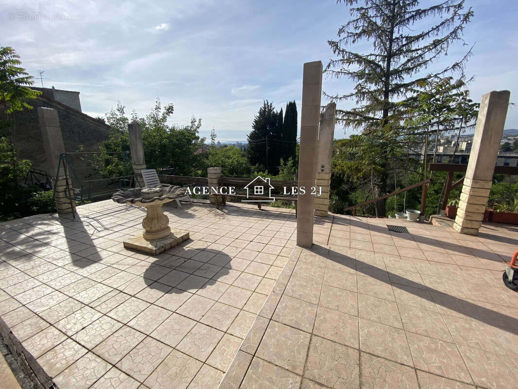 Maison à MARSEILLE-10E