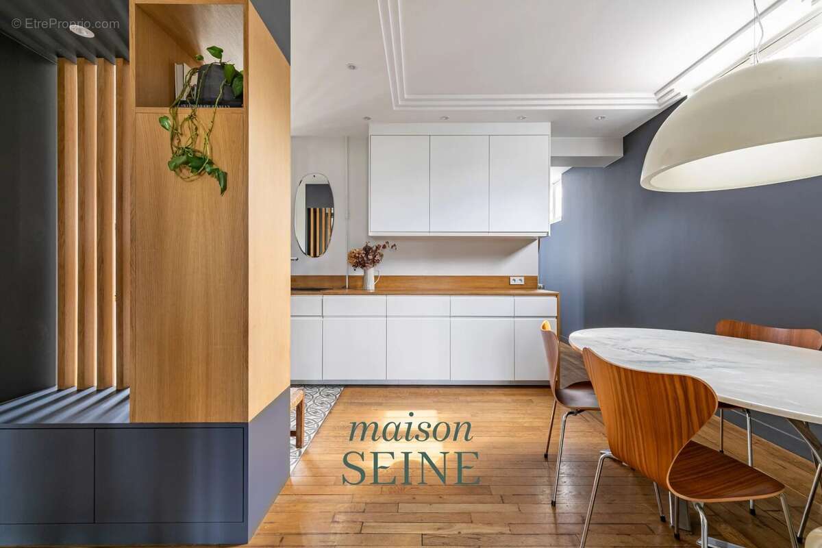 Appartement à COURBEVOIE