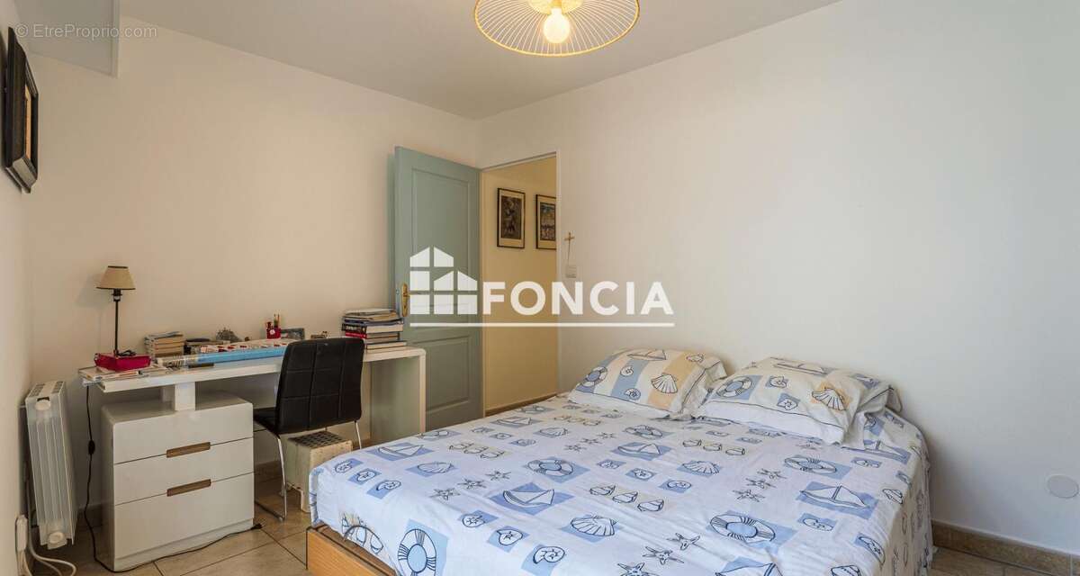 Appartement à SIX-FOURS-LES-PLAGES