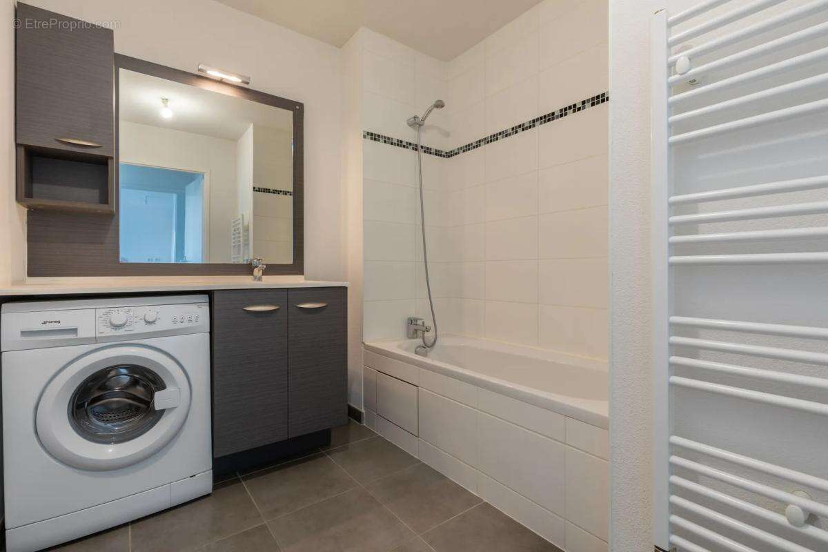 Appartement à SAINT-SEBASTIEN-SUR-LOIRE