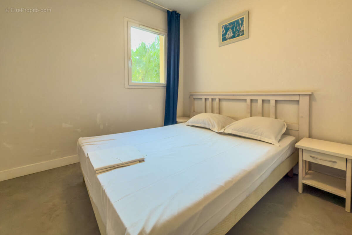 Appartement à LA LONDE-LES-MAURES