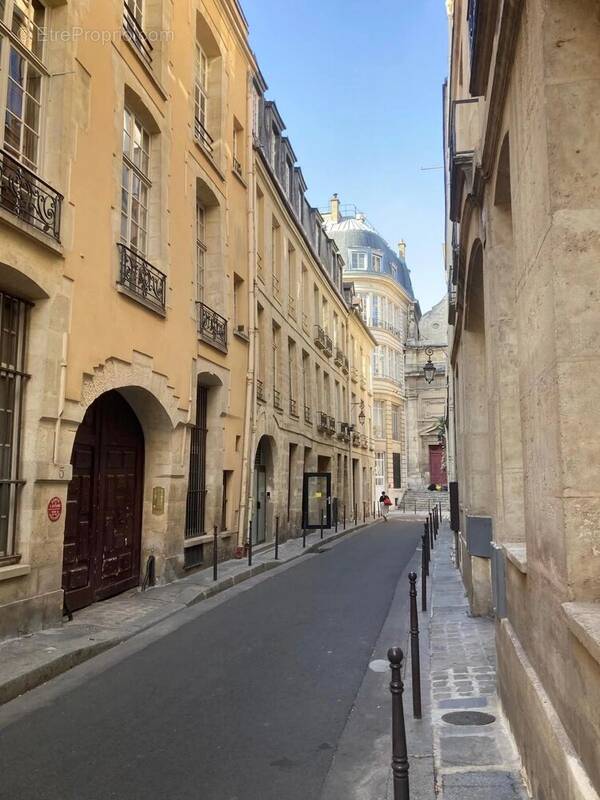Appartement à PARIS-4E