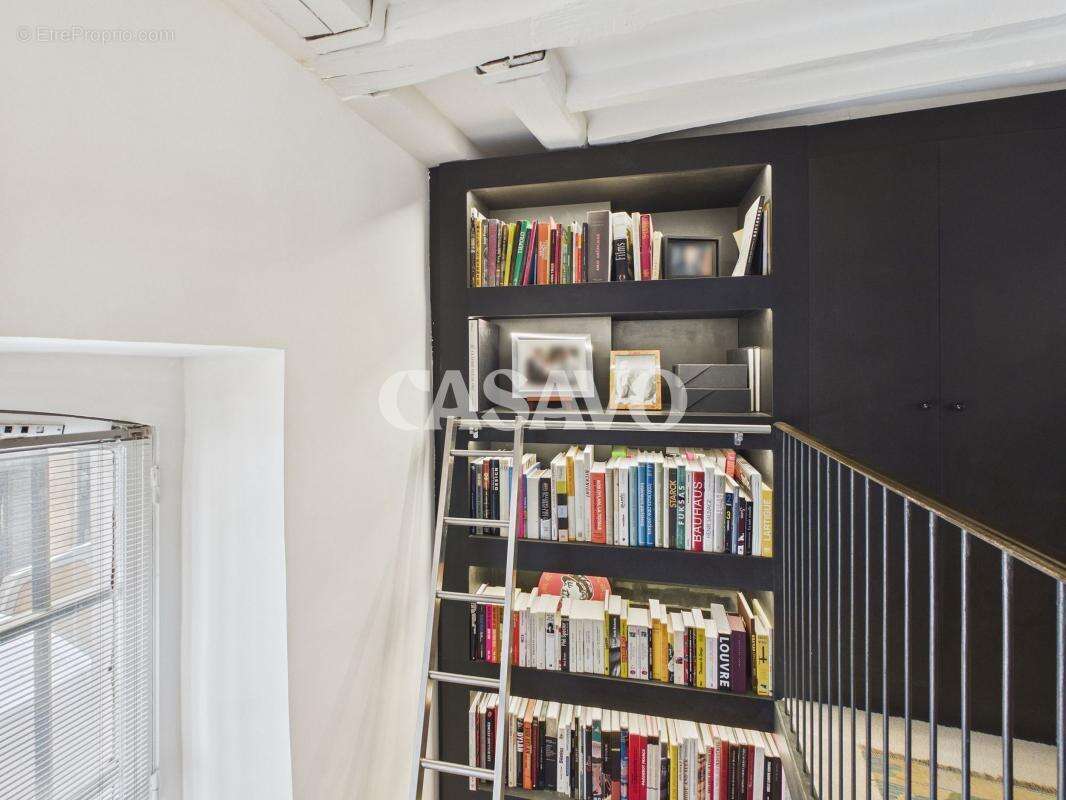 Appartement à PARIS-3E