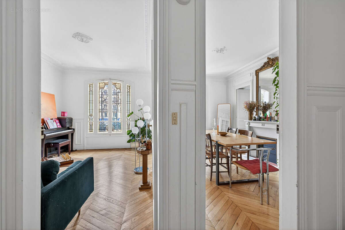 Appartement à PARIS-12E