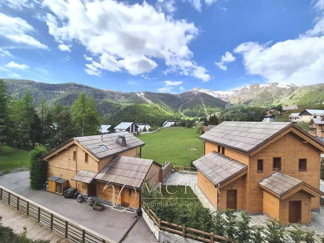 Appartement à SAINT-ETIENNE-DE-TINEE