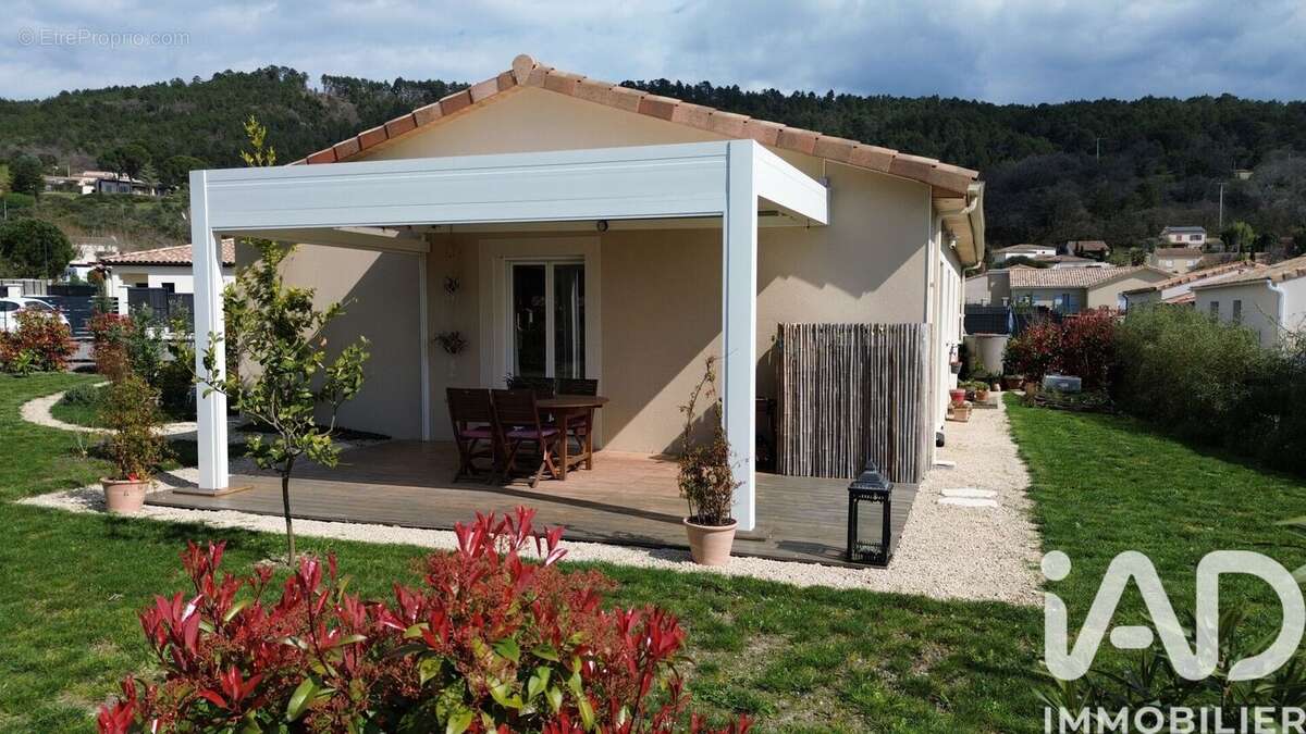 Maison 86 m² à Puy-Saint-Martin  - photo 2