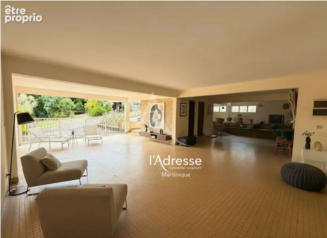 Maison 6 pièce(s) 164.28 m2 au VAUCLIN. - photo 6