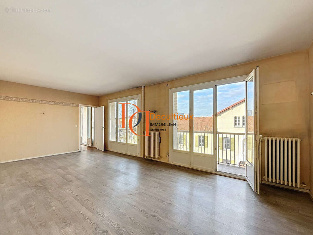 Appartement à LYON-8E