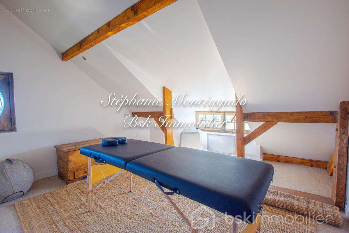 Demeure de charme début 1900 avec grand jardin, piscine, et sous-sol ! - photo 23