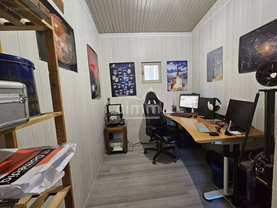 Maison de plain-pied avec garage et jardin - photo 9