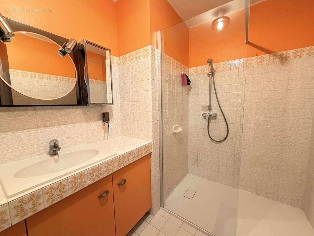 Maison à HAUTEVILLE-LOMPNES