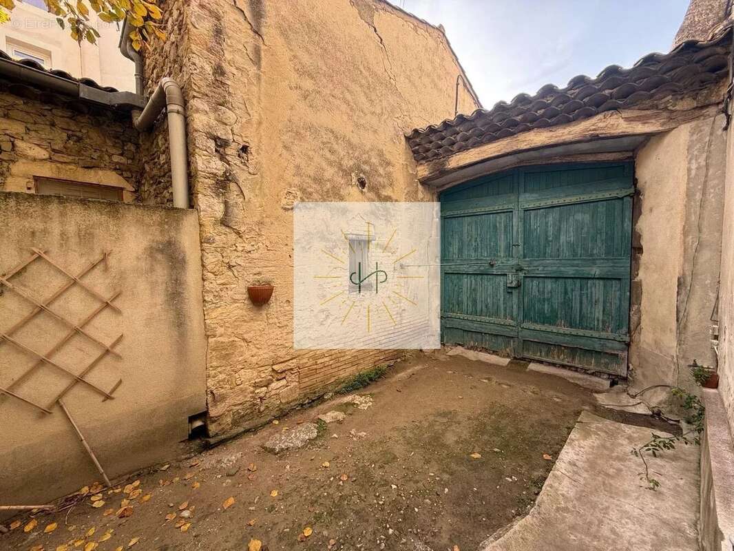 Maison à MONTELIMAR