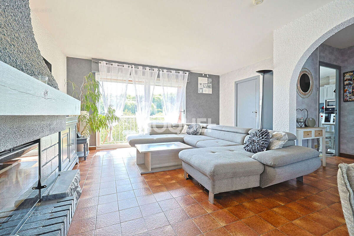 Appartement à NEUVES-MAISONS