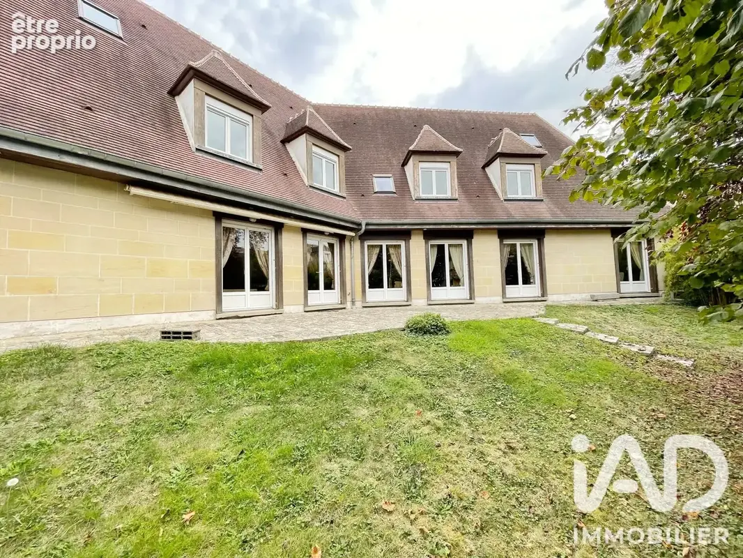Photo 1 - Maison à COMPIEGNE