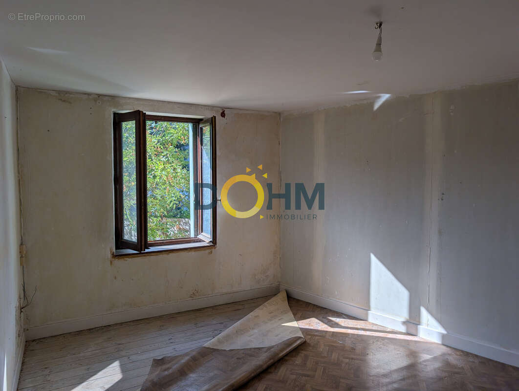 Maison avec jardin et garage - photo 8
