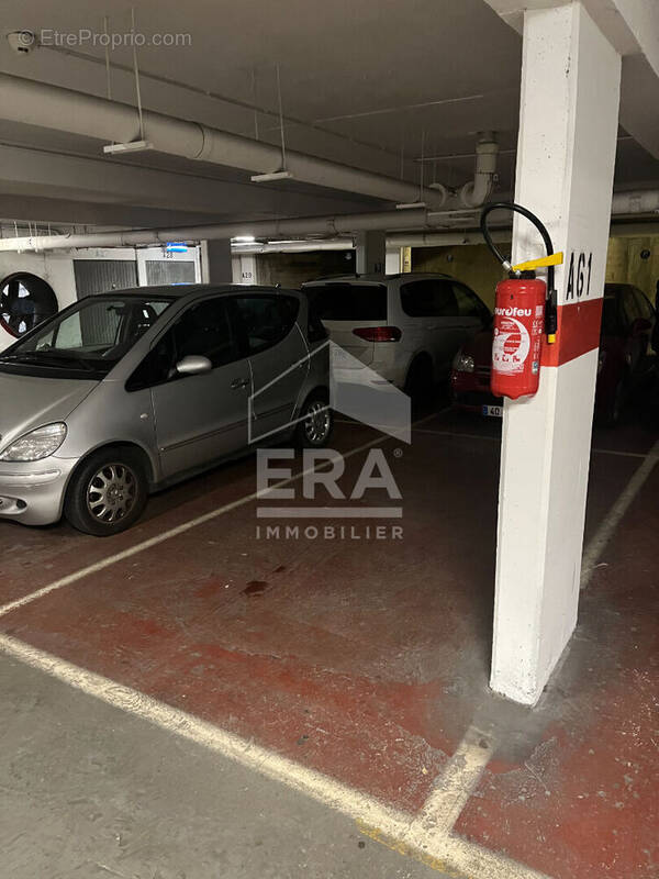 Parking à LE MANS