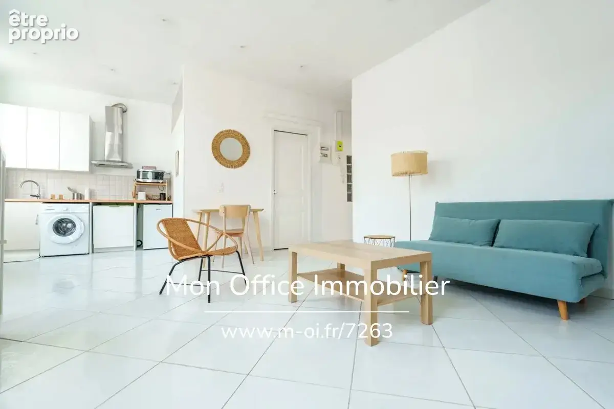Référence : 7263-CLA. - Exclusivité Appartement 2 pièces à Marseille 1er Arrondissement à deux pas du Parc Longchamp - photo 2
