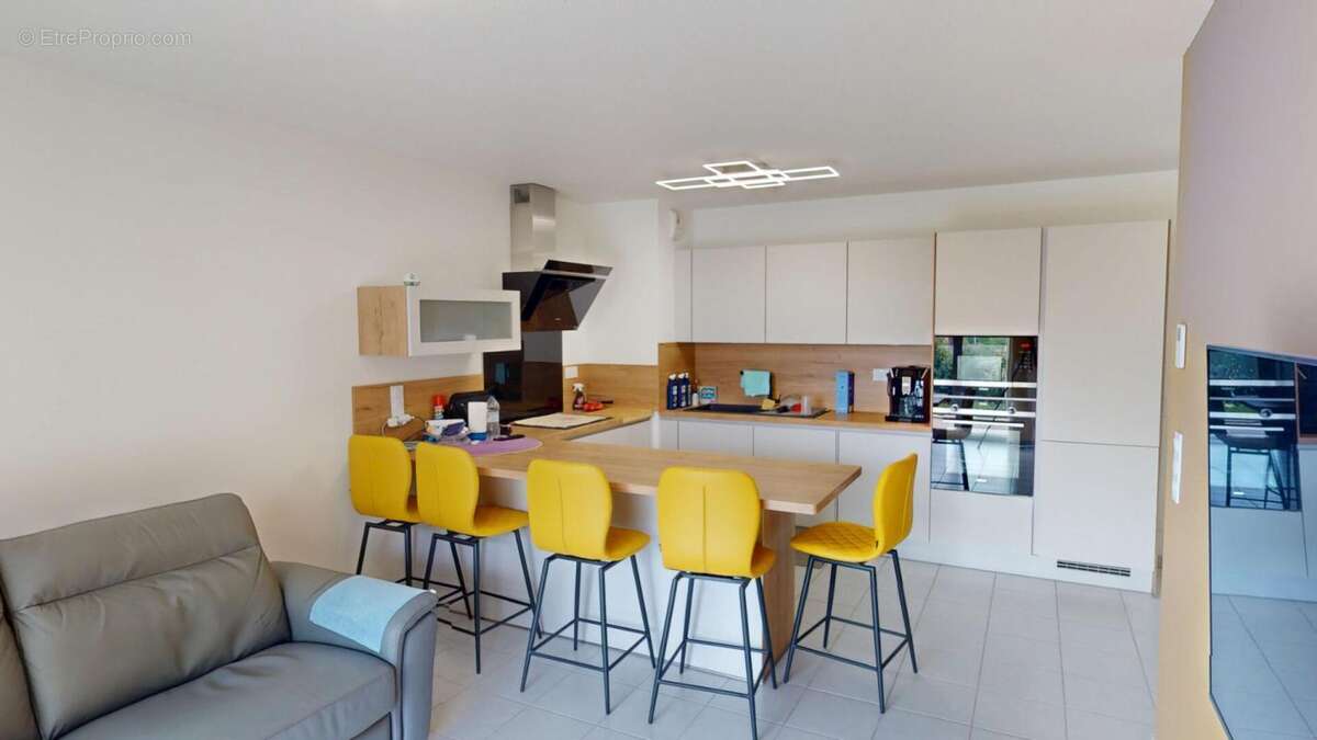 Appartement à LE MUY