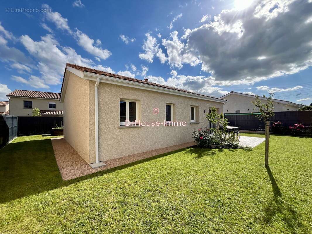 Maison à BELLEVILLE