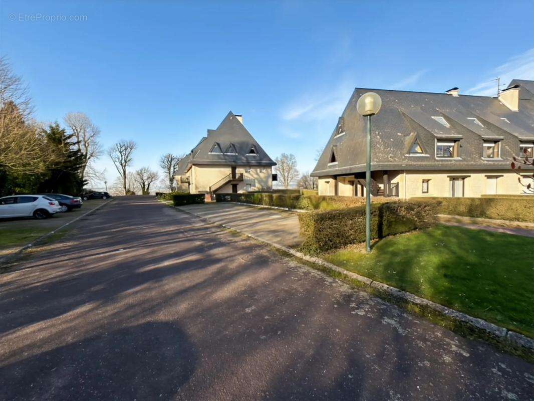 Appartement à EQUEMAUVILLE