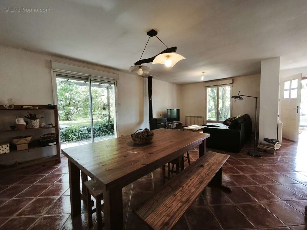 Maison à BERTHOLENE