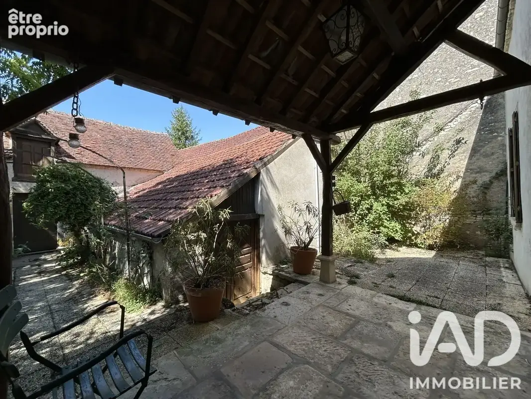 Photo 1 - Maison à DUN-SUR-AURON