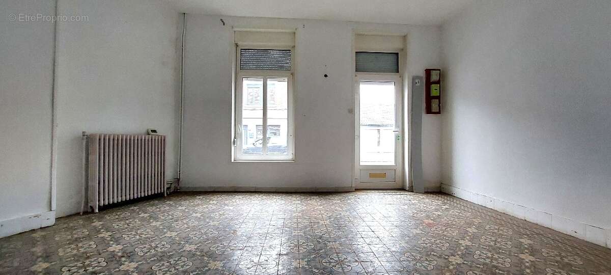 Maison à BRUAY-LA-BUISSIERE