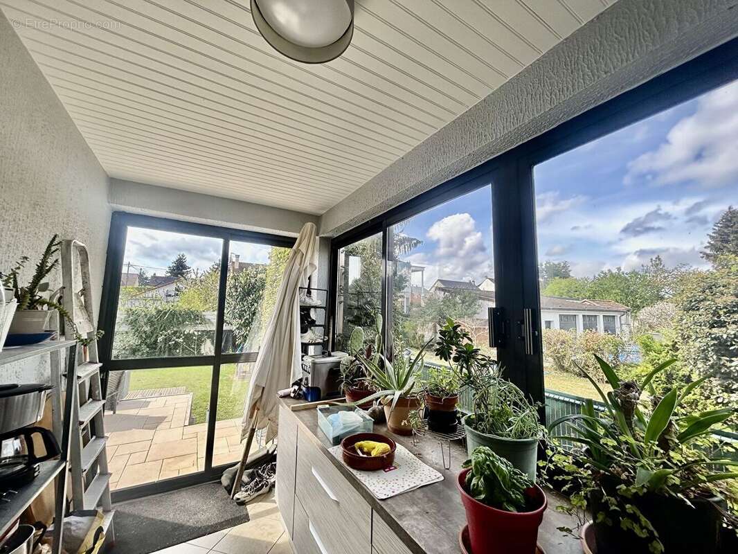 Maison à CHAMPS-SUR-MARNE