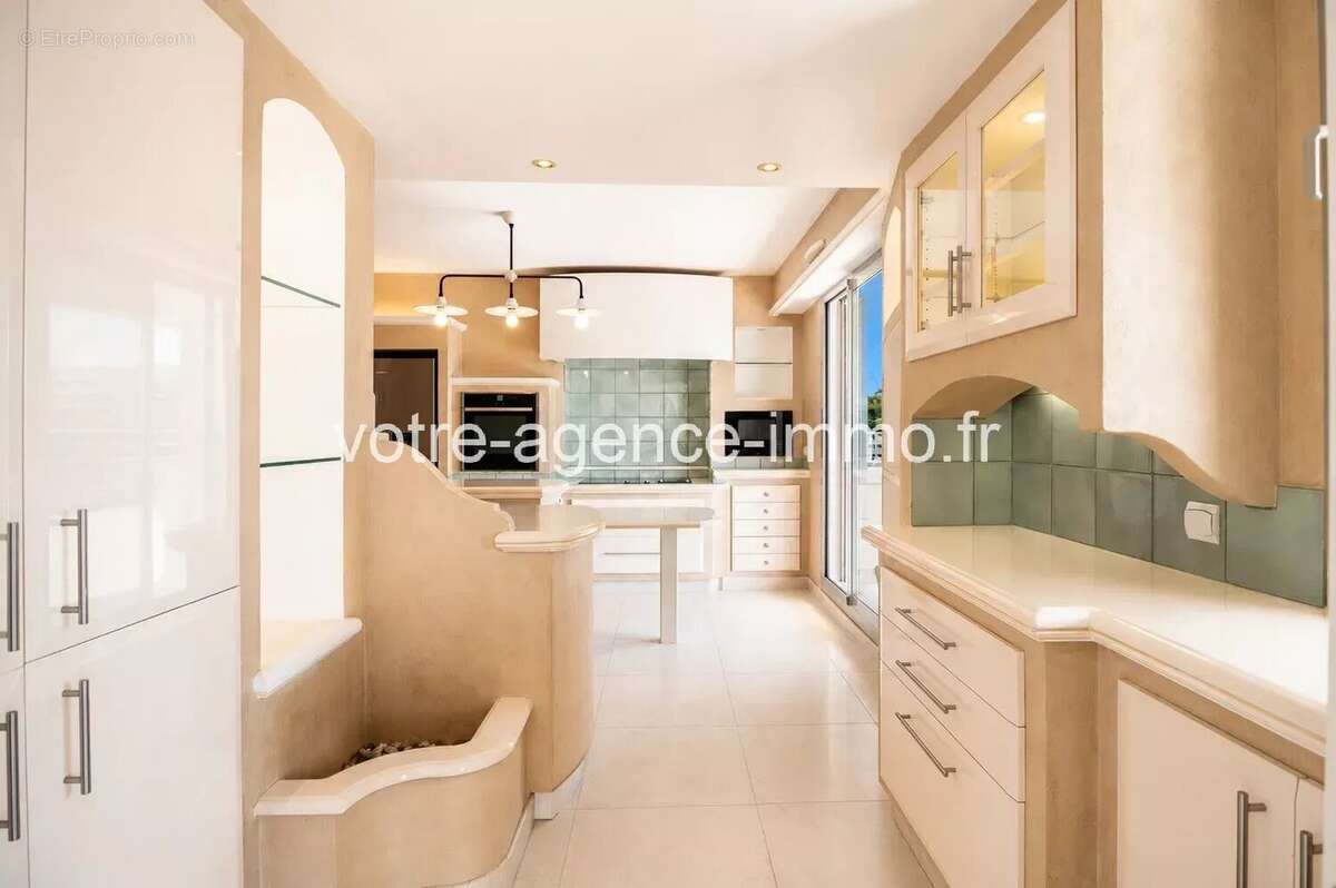 Nice Lanterne - PENTHOUSE VUE MER 360° - 190 m² + 346 m² de terrasses - Dernier étage - 2 garages - photo 14