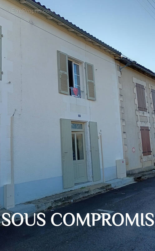 Maison à CEAUX-EN-COUHE