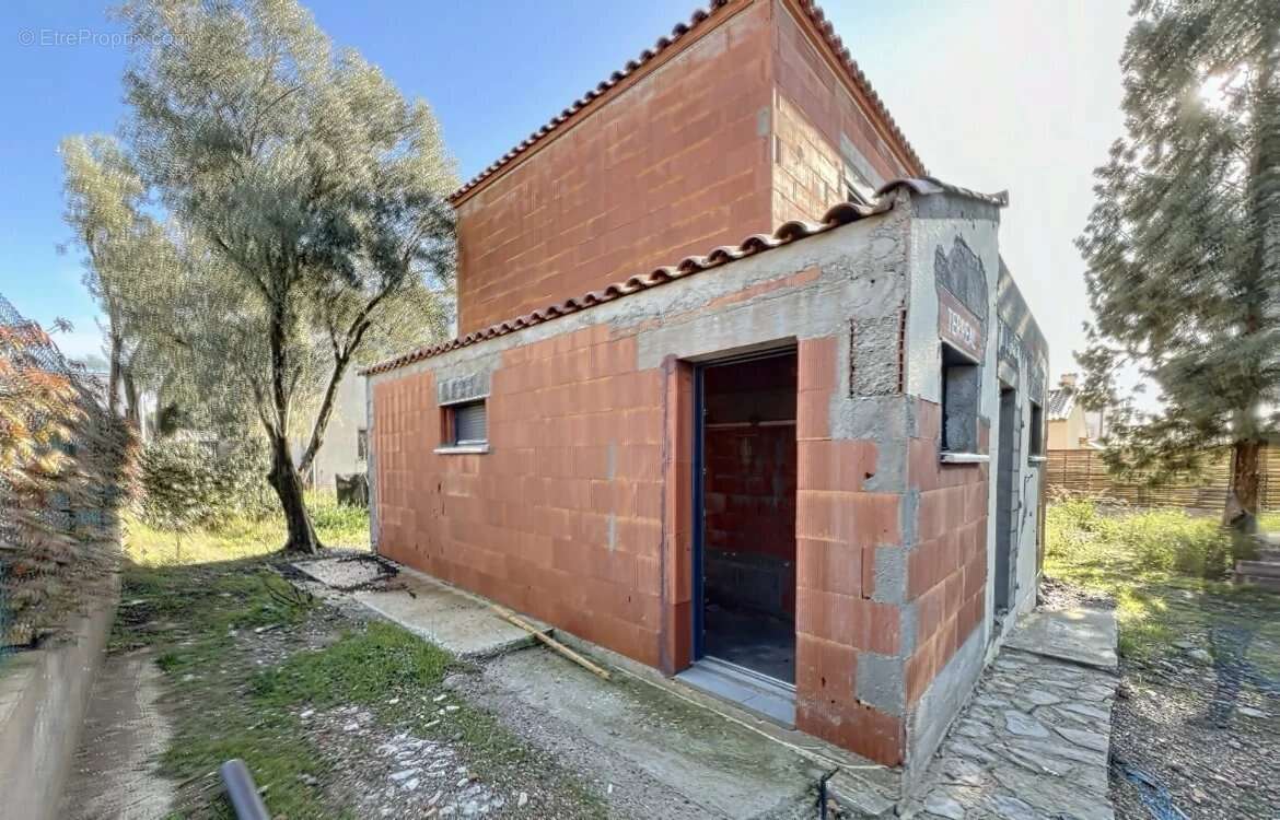 Maison à LE CRES