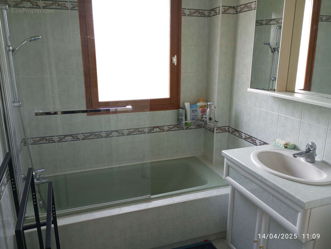 Maison à SAINT-HILAIRE-LA-GRAVELLE