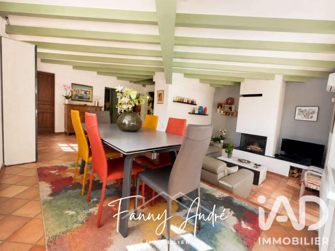 Photo 8 - Maison à LE CASTELLET
