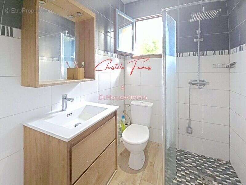 Maison à LOUVIGNE-DU-DESERT