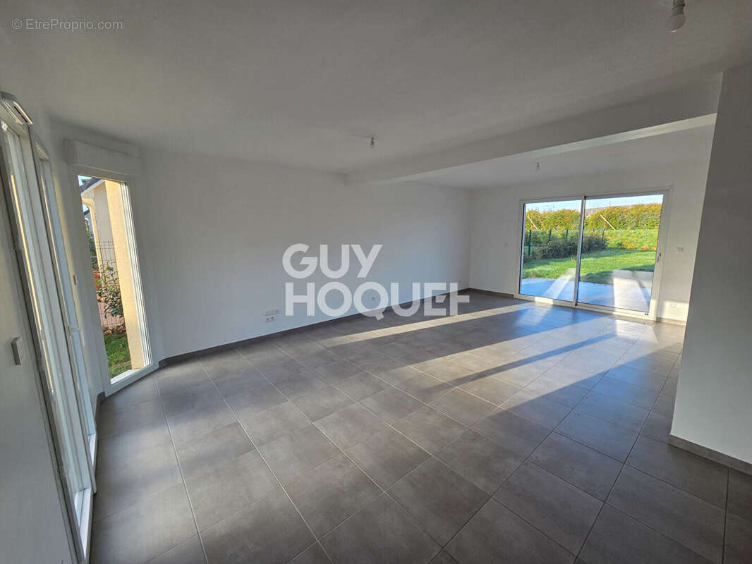 Maison à LA SAUSSAYE