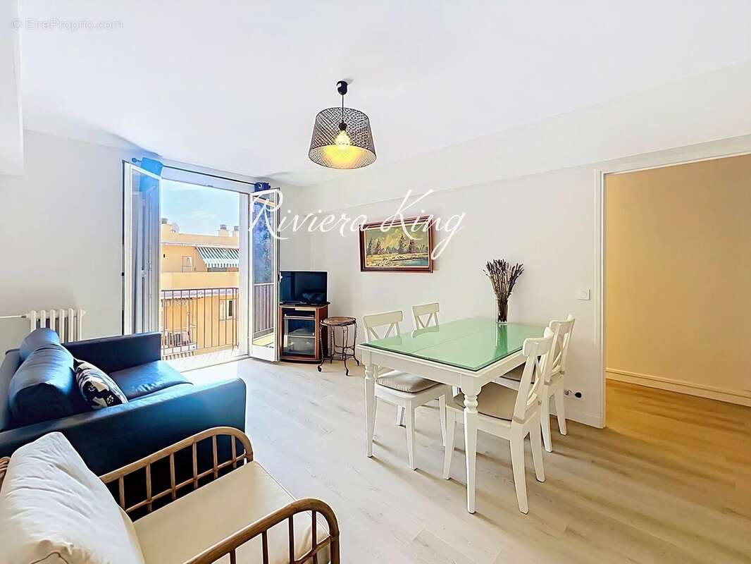 Appartement T4 avec balcon - Centre de Villefranche sur Mer - - photo 2