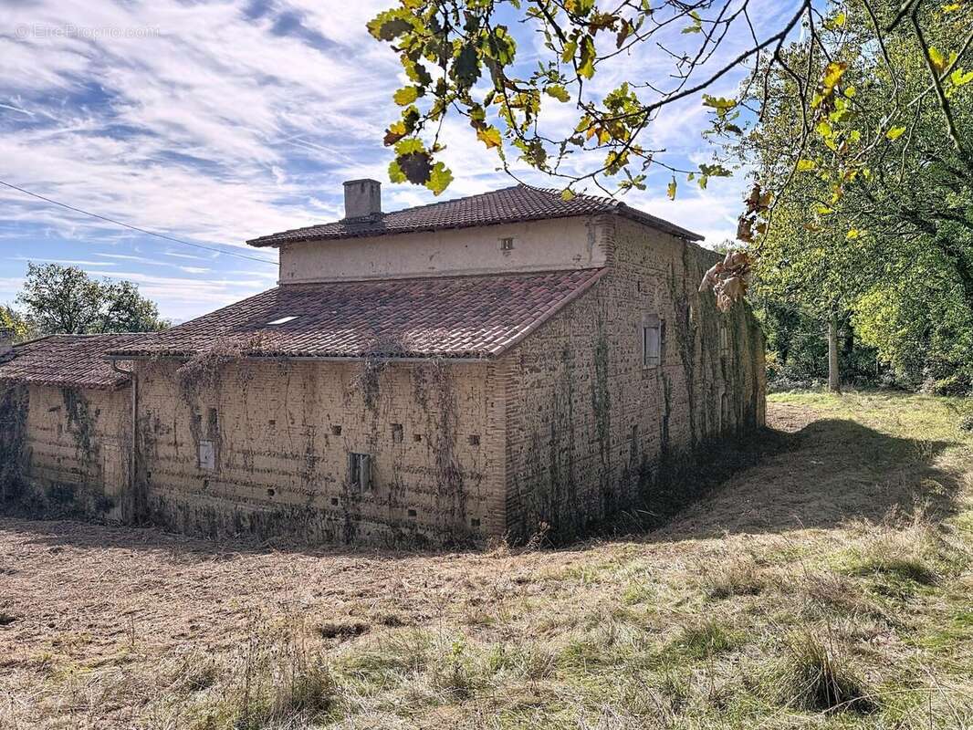 Photo 3 - Maison à LE FOUSSERET