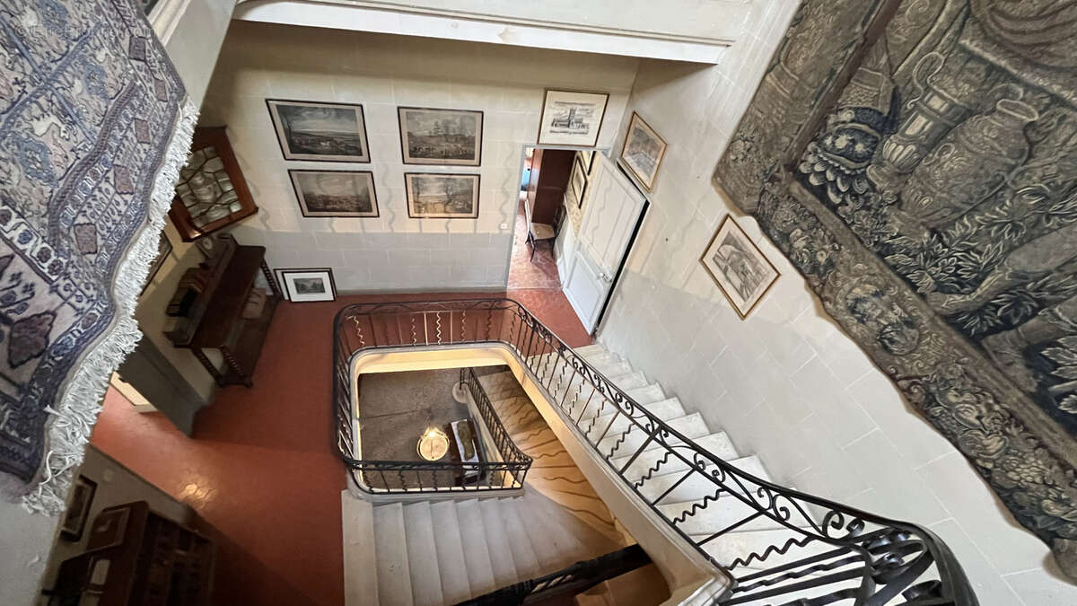 Maison à PERNES-LES-FONTAINES