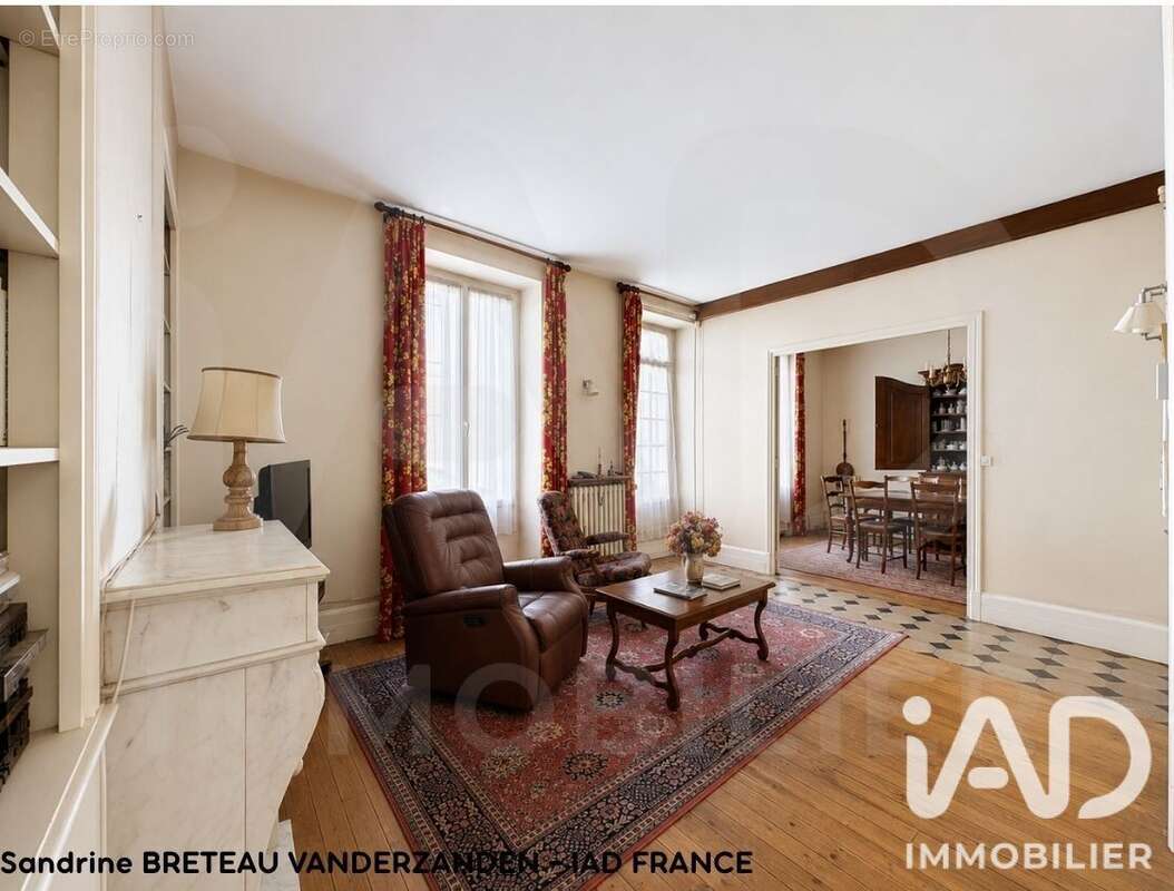 Maison 213 m² à Pithiviers  - photo 4