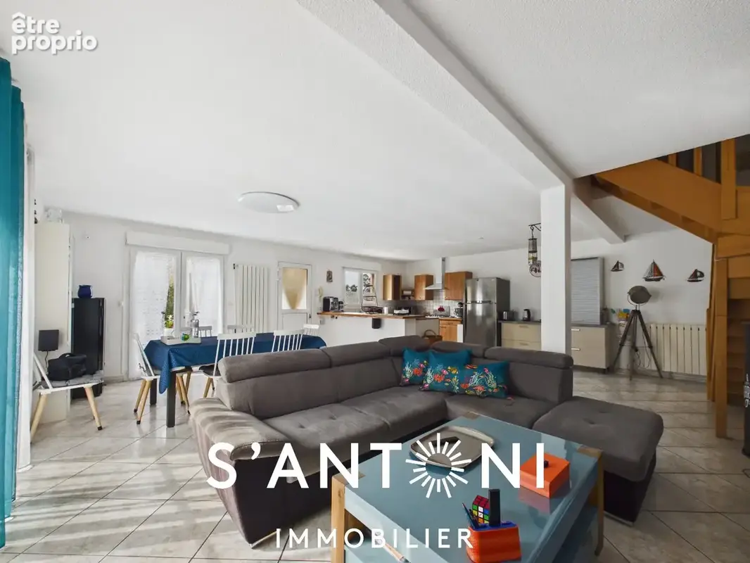 Agde  maison 4 pièces de 108 m² avec garage et terrain de 308 m² - photo 3