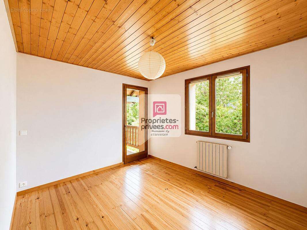 Maison Ugine 8 pièces 195 m2 - photo 9