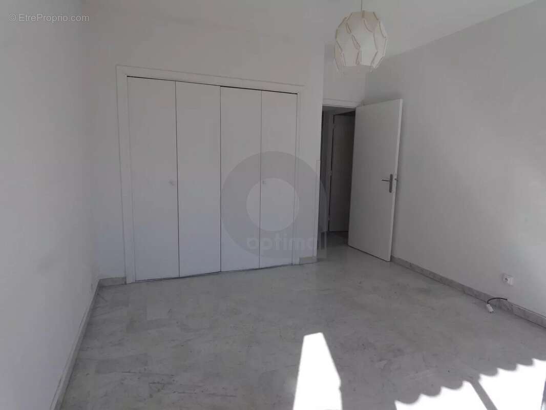 Appartement à ROQUEBRUNE-CAP-MARTIN